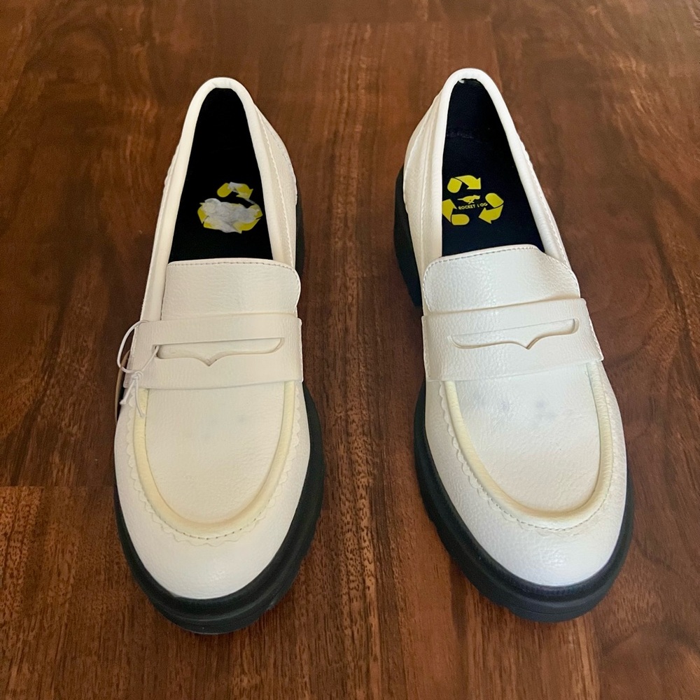 Rocket Dog Imea White Classic Loafers New Without Box Women’s Size 8